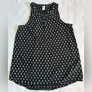 Old Navy Black and White Sleeveless Blouse Size Small Petite